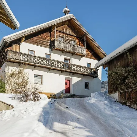 Spacious House Near Area In Sankt Johann